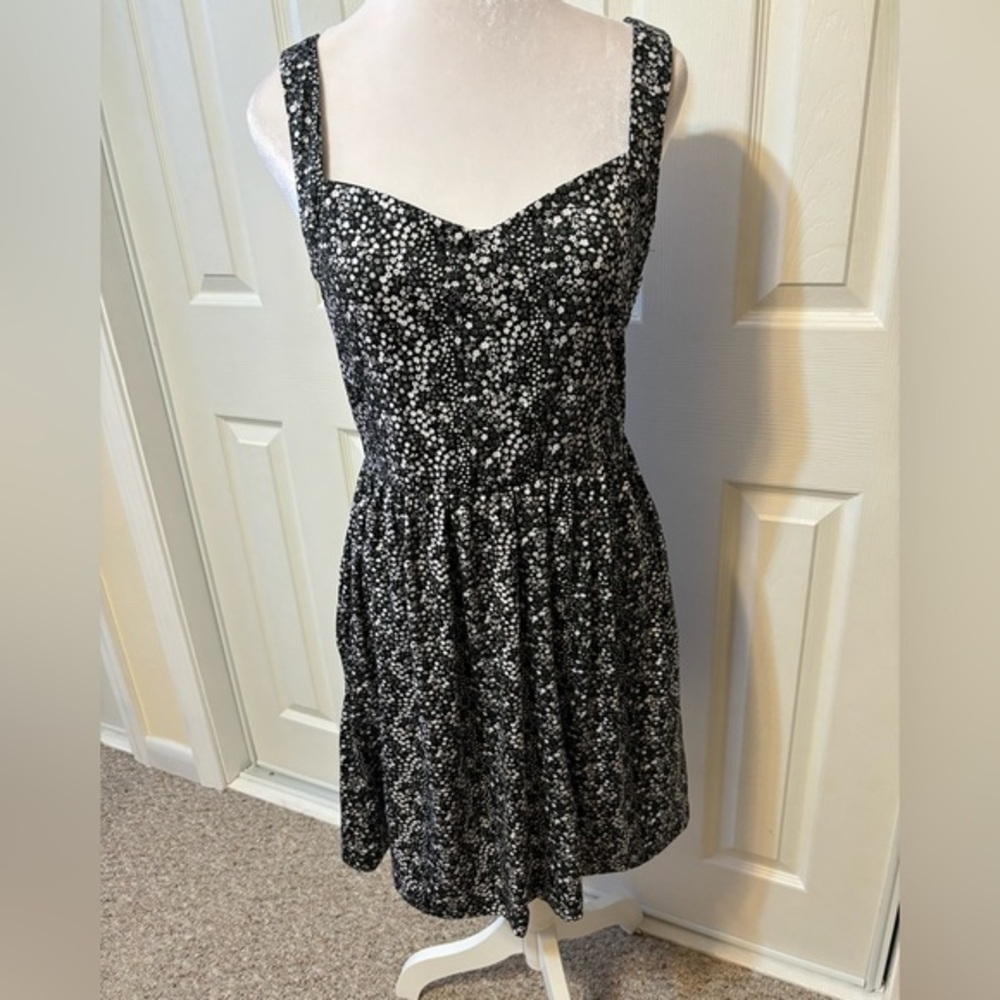 Summer Sun Dress by BeBop Size Large Black White Gray Flower Print